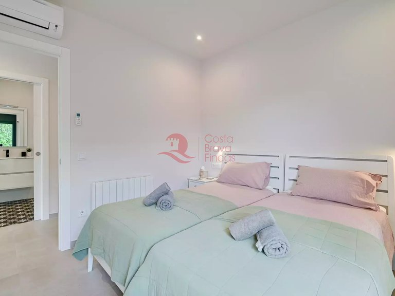 Town House for Sale in Santa Cristina D'aro, Gerona 25