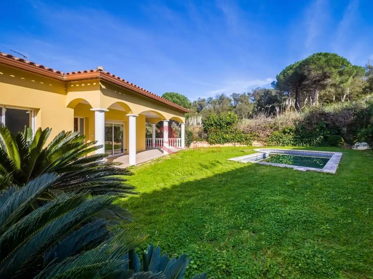 Town House for Sale in Calonge, Gerona 3