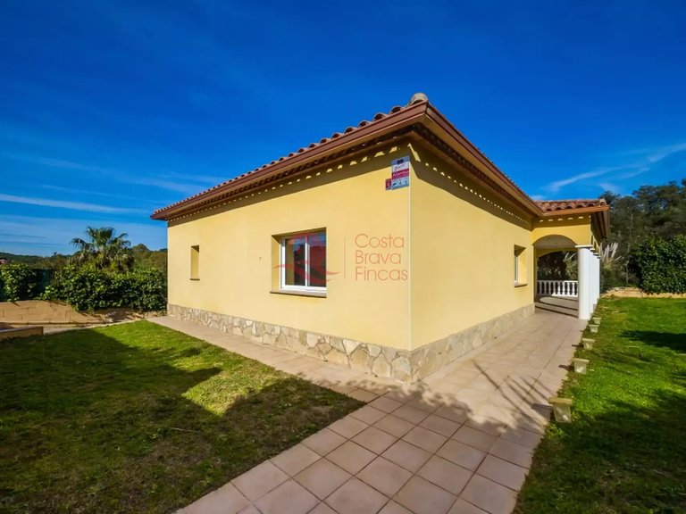 Town House for Sale in Calonge, Gerona 7