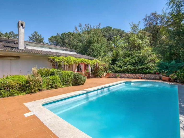 Town House for Sale in Santa Cristina D'aro, Gerona 2