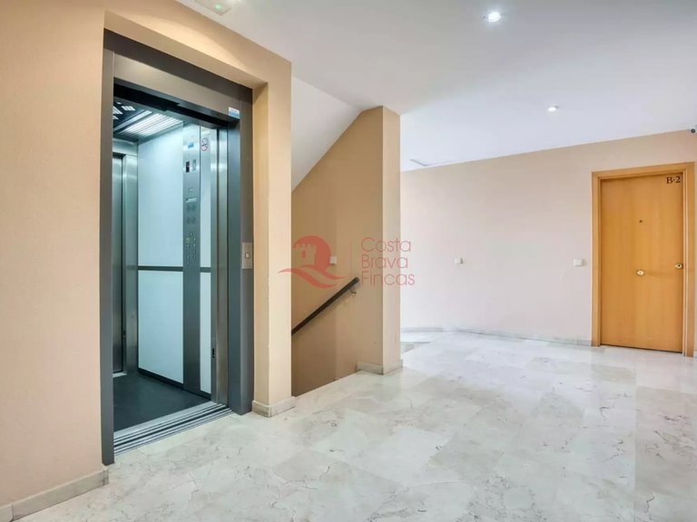 Apartment for Sale in Sant Feliu De Guíxols, Gerona 18
