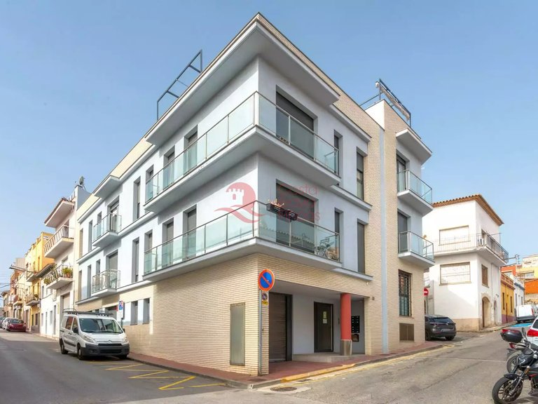 Apartment for Sale in Sant Feliu De Guíxols, Gerona 2