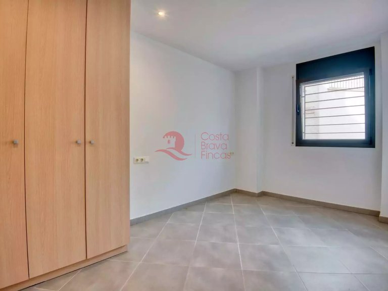 Apartment for Sale in Sant Feliu De Guíxols, Gerona 12