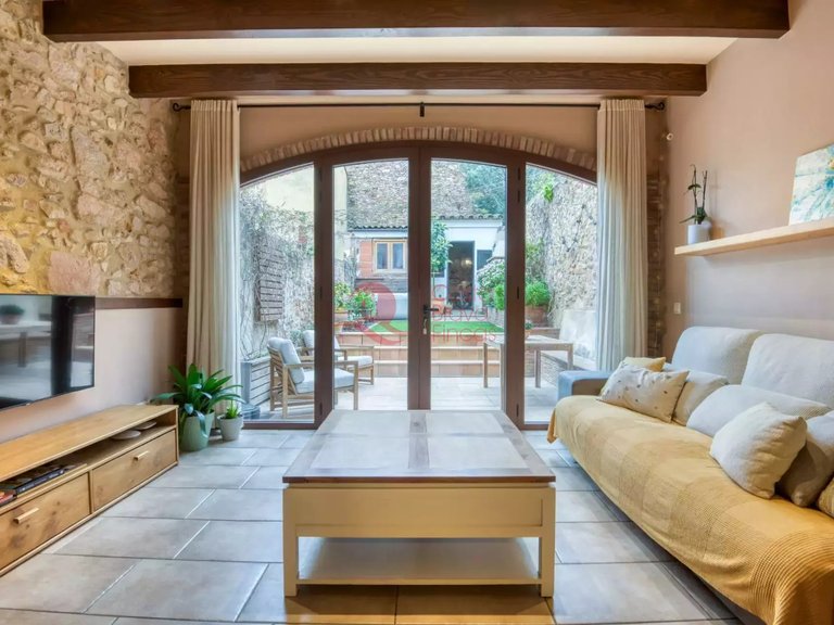 Town House for Sale in Sant Feliu De Guíxols, Gerona 5