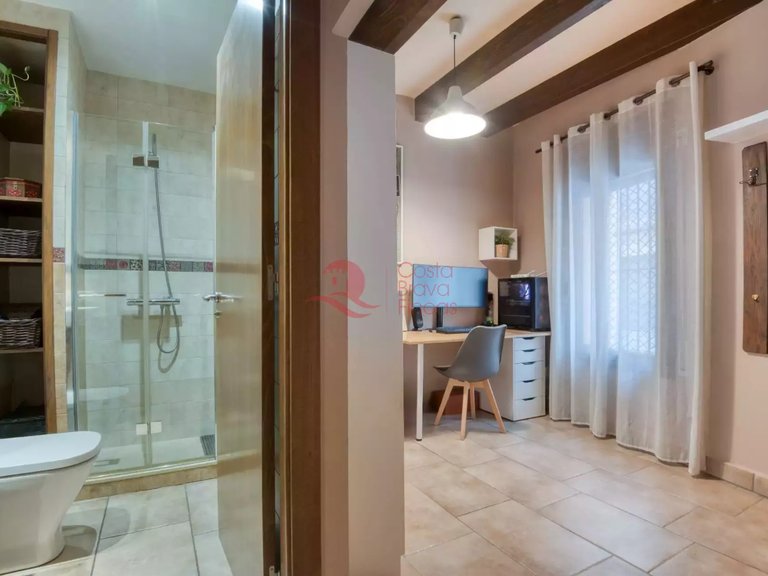 Town House for Sale in Sant Feliu De Guíxols, Gerona 11