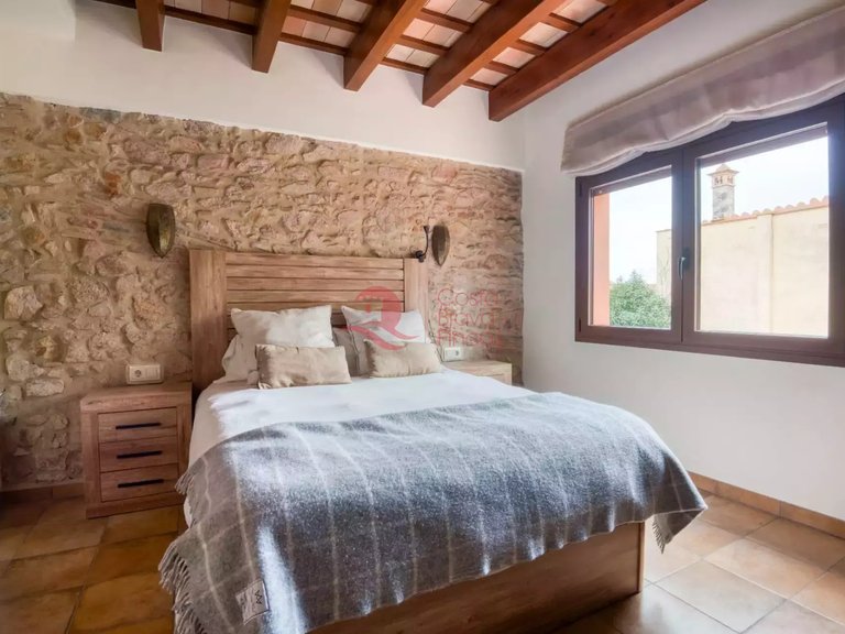 Town House for Sale in Sant Feliu De Guíxols, Gerona 15