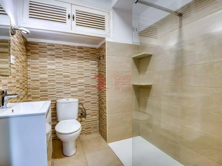 Apartment for Sale in Sant Feliu De Guíxols, Gerona 6