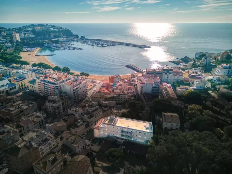 Apartment for Sale in Sant Feliu De Guíxols, Gerona 1