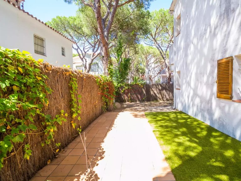 Town House for Sale in Platja D'aro, Gerona 12