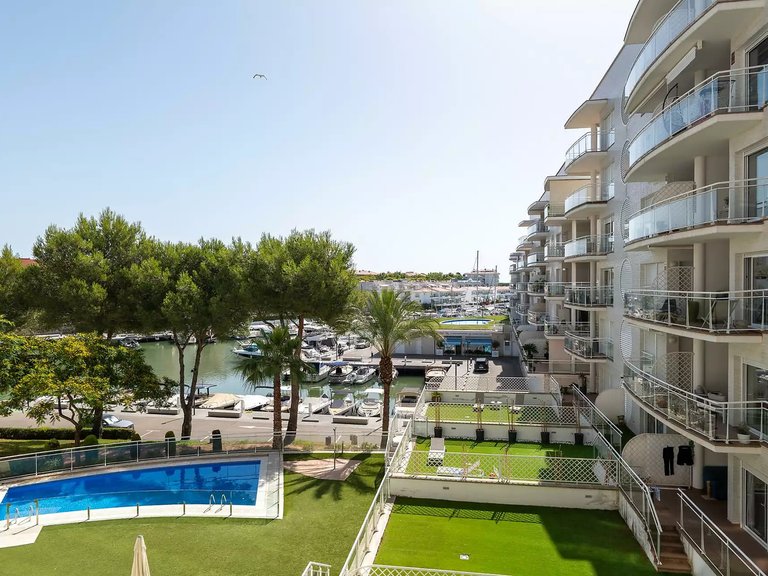 Apartment for Sale in Platja D'aro, Gerona 11