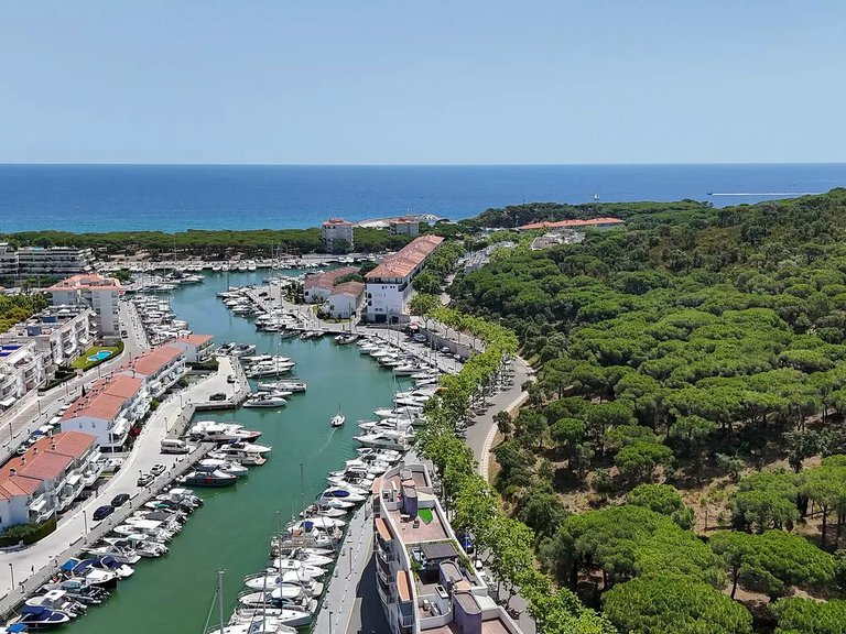 Apartment for Sale in Platja D'aro, Gerona 33
