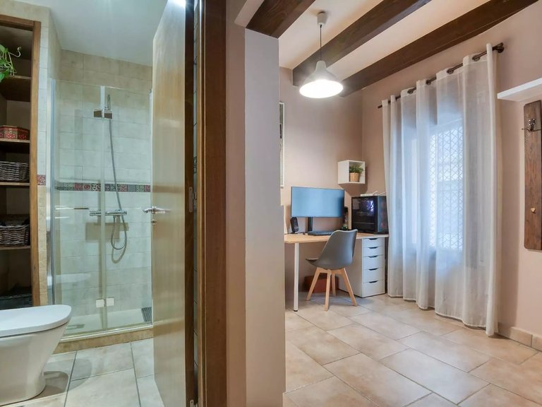 Town House for Sale in Sant Feliu De Guíxols, Gerona 11