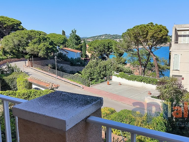 Town House for Sale in Sant Feliu De Guíxols, Gerona 1