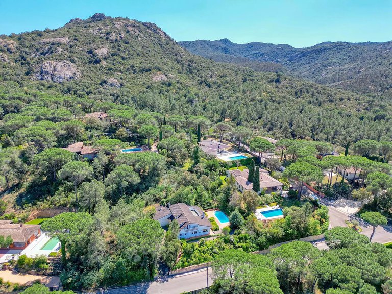 Town House for Sale in Santa Cristina D'aro, Gerona 31