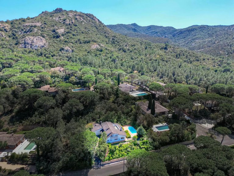 Town House for Sale in Santa Cristina D'aro, Gerona 33