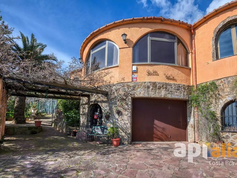 Villa for Sale in Calonge, Gerona 5