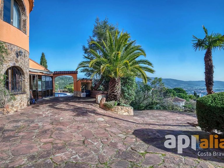 Villa for Sale in Calonge, Gerona 7
