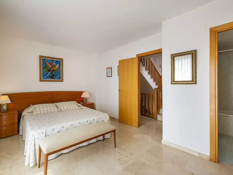 Town House for Sale in Sant Feliu De Guíxols, Gerona 2