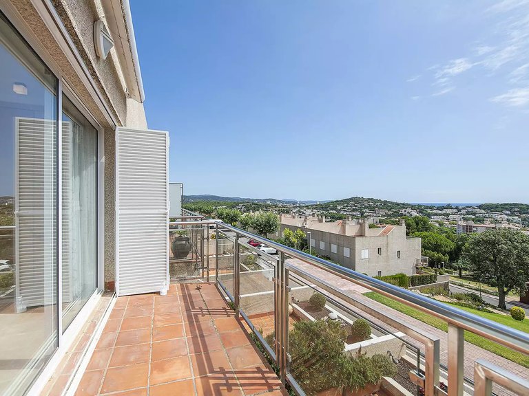Town House for Sale in Sant Feliu De Guíxols, Gerona 12
