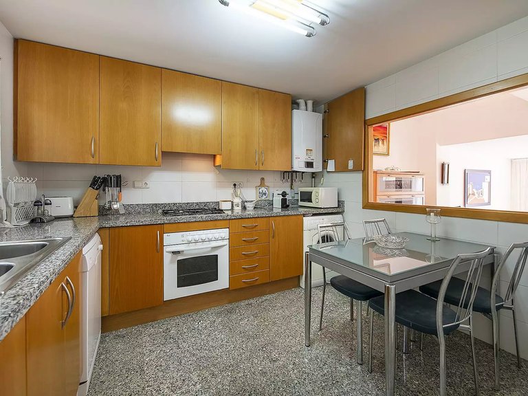 Town House for Sale in Sant Feliu De Guíxols, Gerona 28