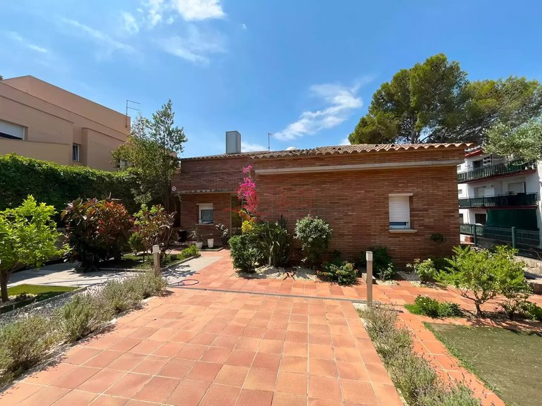 Town House for Sale in Palamós, Gerona 5