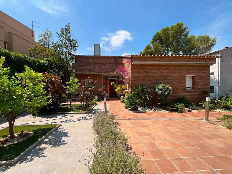 Town House for Sale in Palamós, Gerona 6