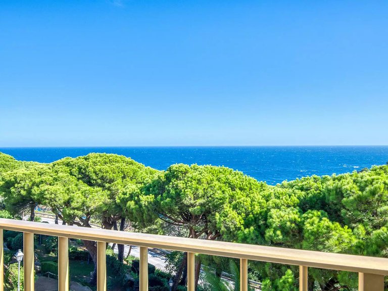 Apartment for Sale in Sant Feliu De Guíxols, Gerona 19
