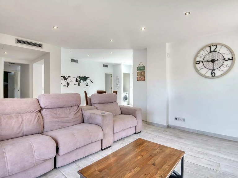 Villa for Sale in Can Carbonell, Gerona 7