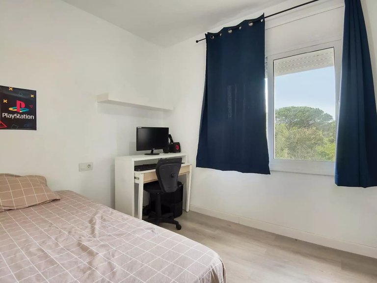 Villa for Sale in Can Carbonell, Gerona 13