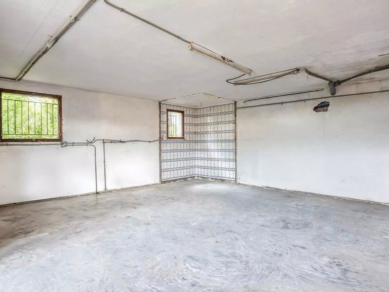 Villa for Sale in Can Carbonell, Gerona 20
