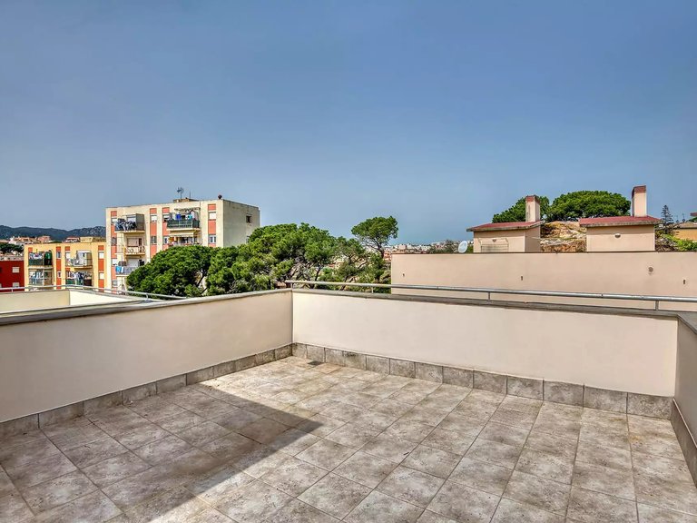 Town House for Sale in Sant Feliu De Guíxols, Gerona 24