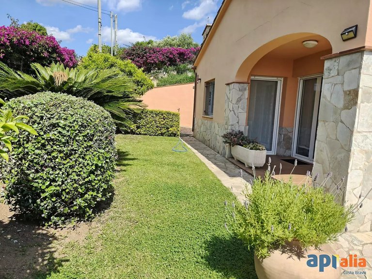 Villa for Sale in Calonge, Gerona 31