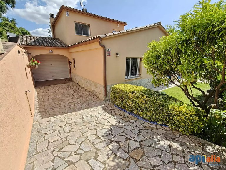 Villa for Sale in Calonge, Gerona 37