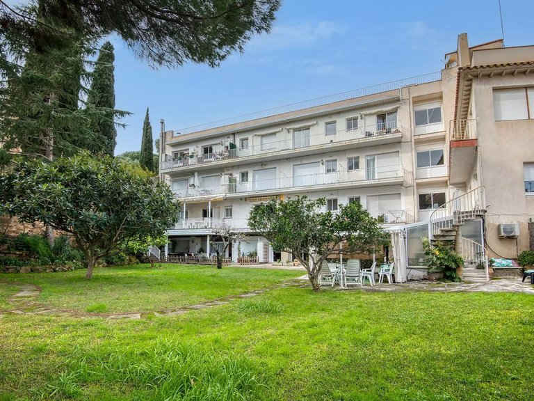 Apartment for Sale in Sant Feliu De Guíxols, Gerona 1