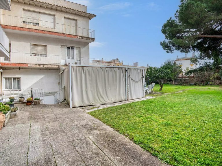 Apartment for Sale in Sant Feliu De Guíxols, Gerona 15