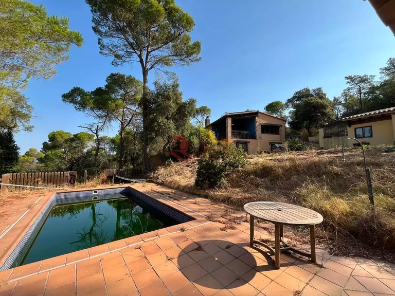 Town House for Sale in Forallac, Gerona 1