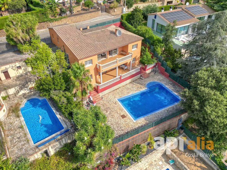 Villa for Sale in Calonge, Gerona 1