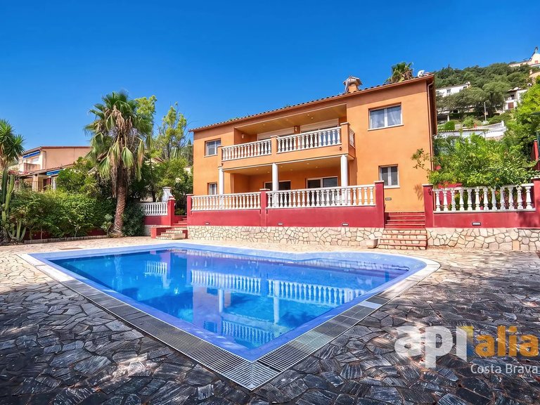 Villa for Sale in Calonge, Gerona 2