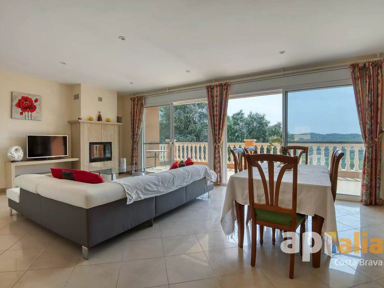Villa for Sale in Calonge, Gerona 5