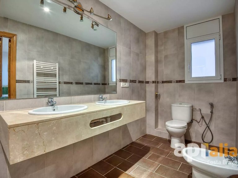 Villa for Sale in Calonge, Gerona 25