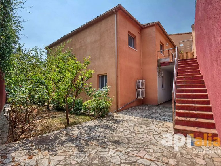Villa for Sale in Calonge, Gerona 39