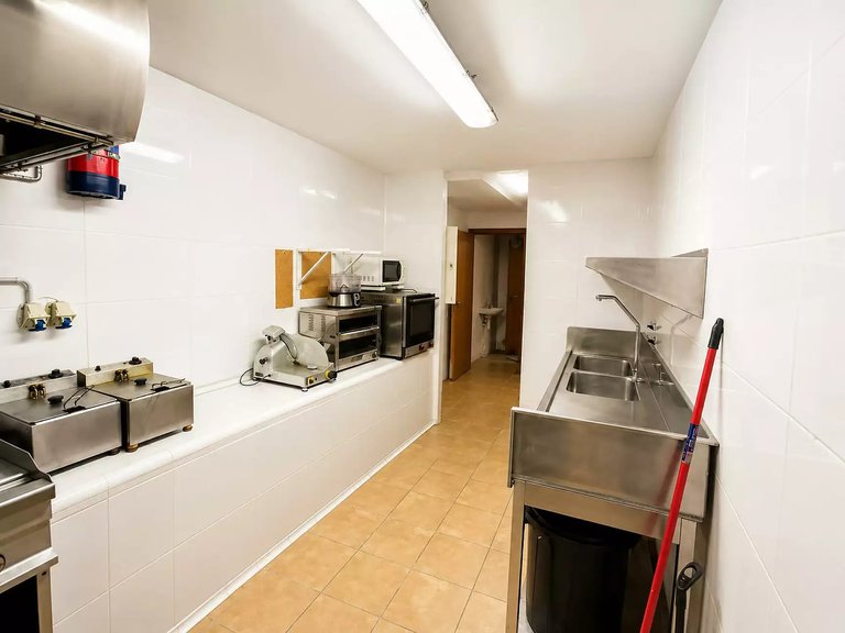 Commercial for Sale in Palamós, Gerona 5