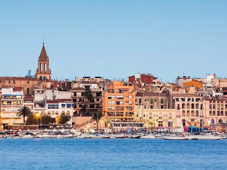 Commercial for Sale in Palamós, Gerona 16