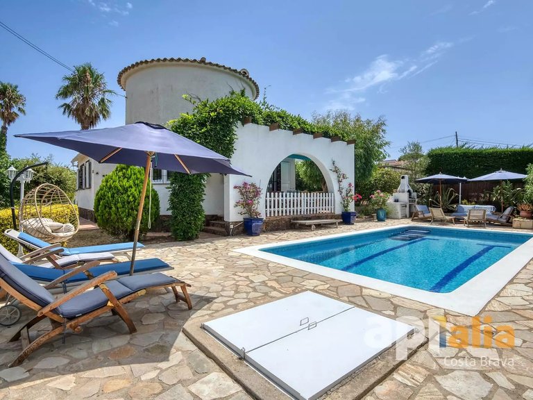 Villa for Sale in Calonge, Gerona 23