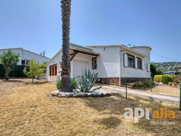Villa for Sale in Calonge, Gerona 24