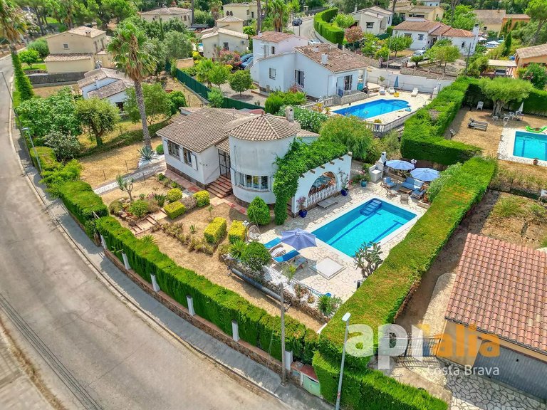 Villa for Sale in Calonge, Gerona 32