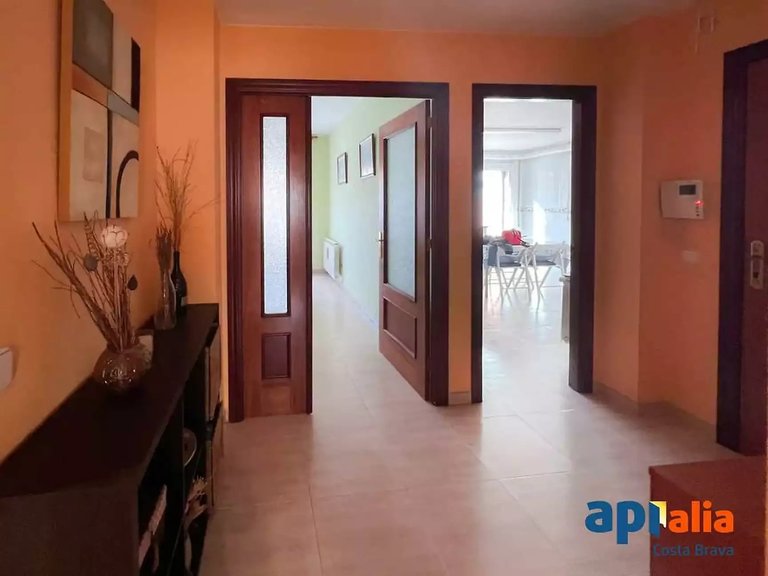 Apartment for Sale in Sant Feliu De Guíxols, Gerona 8