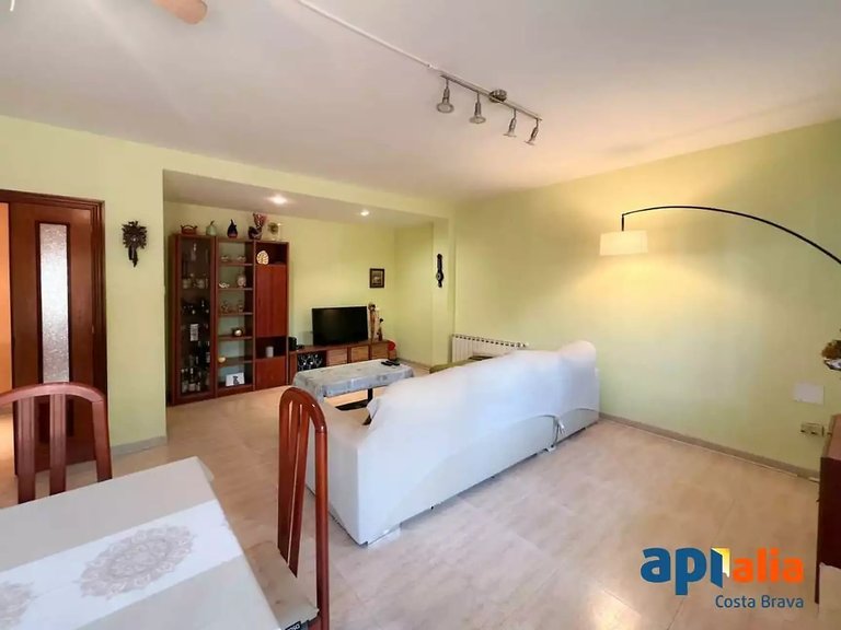 Apartment for Sale in Sant Feliu De Guíxols, Gerona 9
