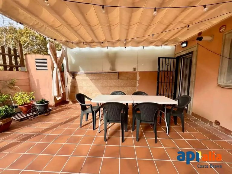 Apartment for Sale in Sant Feliu De Guíxols, Gerona 20