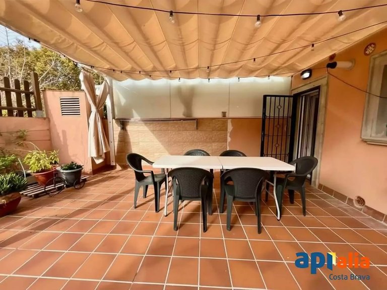 Apartment for Sale in Sant Feliu De Guíxols, Gerona 23